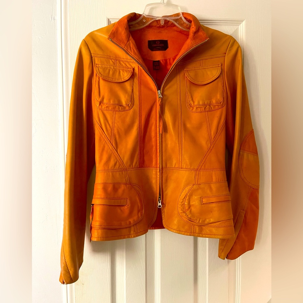 Real leather jacket seze S gently used